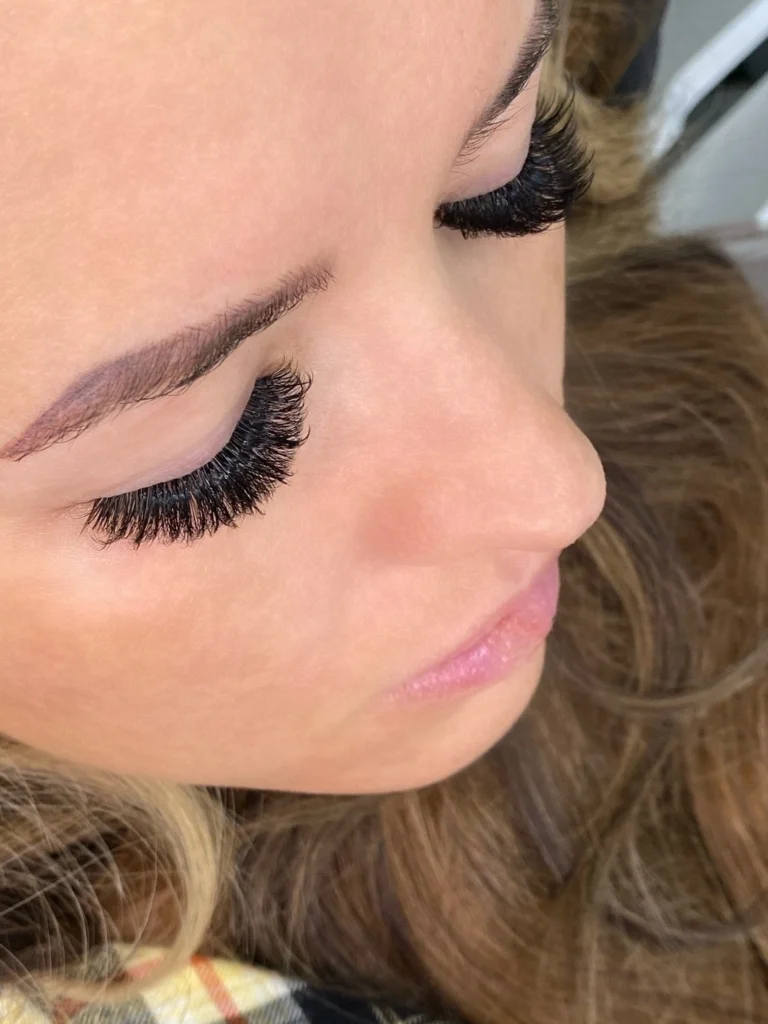 Eyelash Extensions in Cabarete